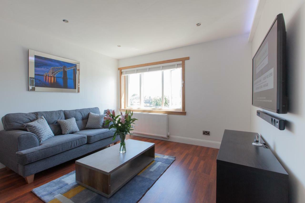 Leys Park Executive Apartments 邓弗姆林 外观 照片