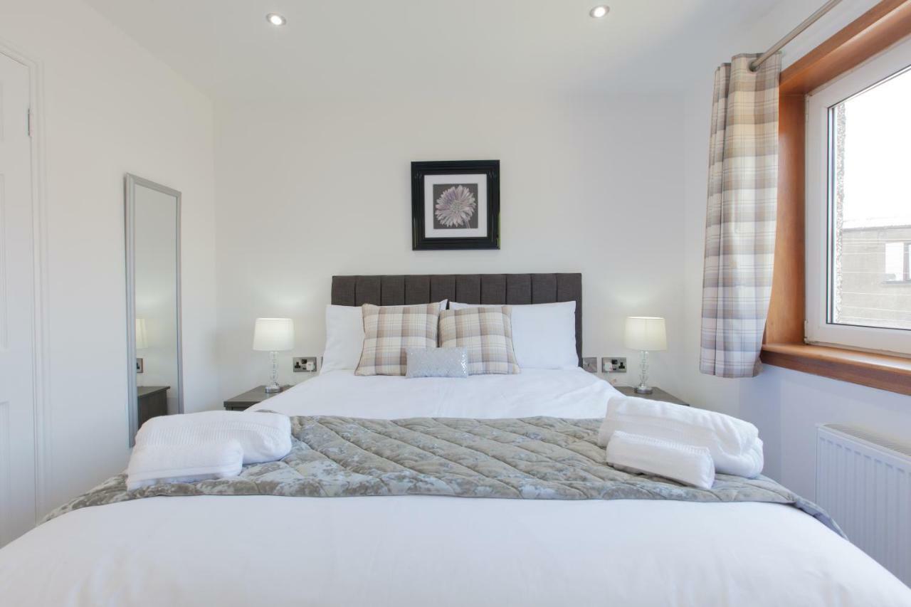 Leys Park Executive Apartments 邓弗姆林 外观 照片