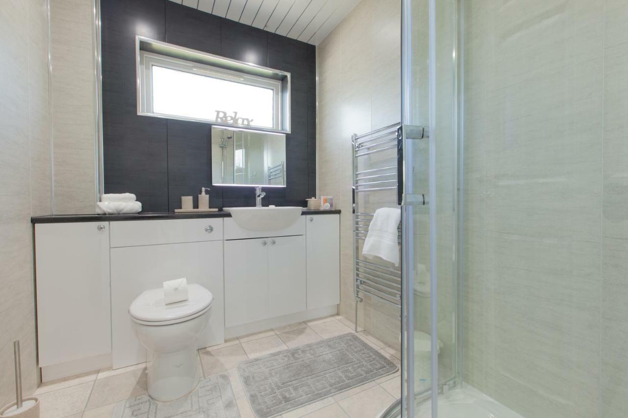 Leys Park Executive Apartments 邓弗姆林 外观 照片